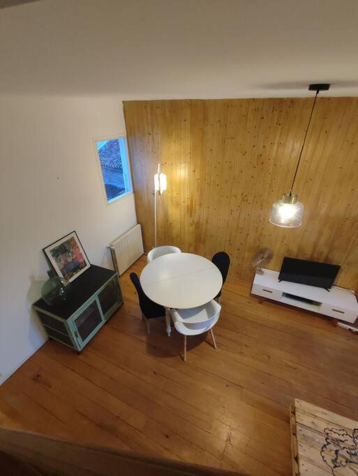 Appartement Grand Duplex, 2 Chambres, Coeur Historique